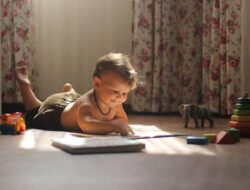 Gak Boleh Sembarangan Bun! IDI Barito Utara Berikan Cara Memilih Mainan yang Aman untuk Mendukung Perkembangan Motorik Anak