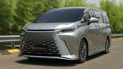 Harga Lexus LM 500h 4-Seater